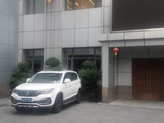 -漕河泾街道图书馆(漕河泾社区文化活动中心店)