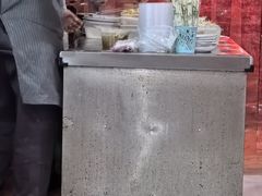 -红卫粉丝煲(艮塔东路店)