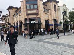 -BALENCIAGA(比斯特苏州购物村店)