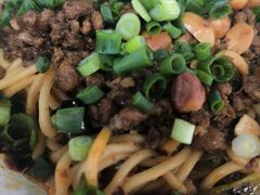 -一点一线重庆小面(重庆创意公园店)