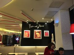 大堂-必胜客(武汉欢乐谷店)