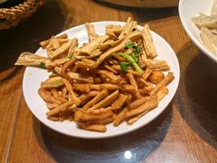 -黄泥岗·地道湖北菜(奥特莱斯店)