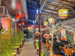 -三道苗苗鱼·美蛙黄辣丁(八里店)