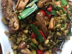 -牛八宝桂林米粉(八里庄店)