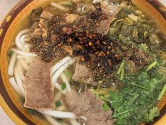 -花溪牛肉粉(八鸽岩店)