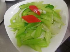-鲸育宝宝月嫂(徐汇店)