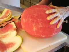 -涨巢·潮玩水疗局