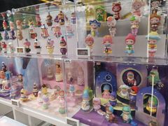 -泡泡玛特POPMART(侨福芳草地店)
