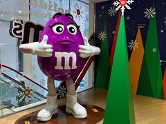 -m豆巧克力世界(上海世茂广场店)