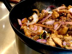 -胡须佬鸡煲四季火锅店(石厦西村直营店)