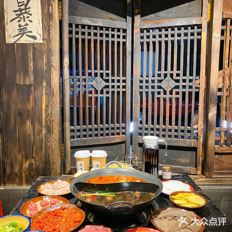 来南亚吃火锅啦！把重庆味道搬来昆明