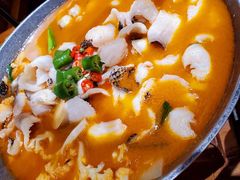 -老滇山寨•云南特色菜•地方菜•民族风情歌舞表演(金碧店)