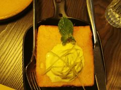 冰镇迷你菠萝油-来龙里 精致 东南亚餐室(万象城店)