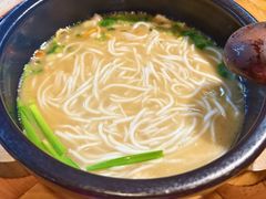 -勺子米线·云南传统小吃市集(四方街店)