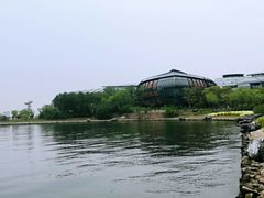 -上海滴水湖皇冠假日酒店