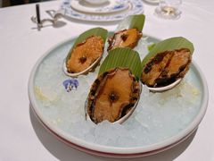 清酒五头鲜鲍配鱼子酱-Yan Ting 宴庭中餐厅(上海静安瑞吉酒店)