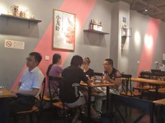 大堂-回·龙虾铺·盆盆蟹·烧烤大排档(回龙观店)