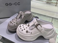 -苏宁广场·城市奥特莱斯(天府立交店)
