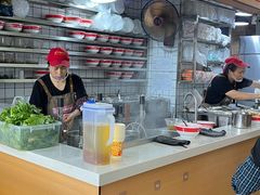 -叶伟胡辣壳面(两路口店)