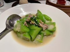 原汤蛤蜊煮广东胜瓜-皇朝会.经典传统粤菜(外滩店)