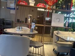 -必胜客(尹山湖歌林公园店)