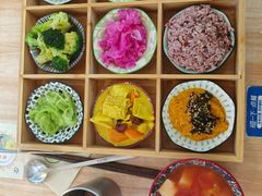 -轻蔬不用等·素食(江苏路店)