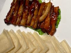 -河畔春天时尚餐厅