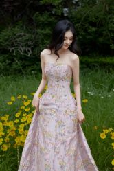 -艾朵婚纱
