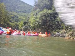 -雅鲁激流探险漂流