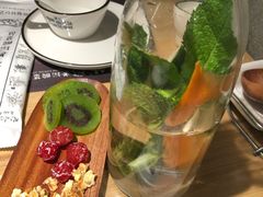 -山城外·非遗酸菜鱼(新都汇融店)