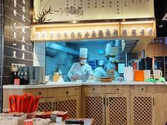 -馋三尺蟹粉小笼(人民广场店)