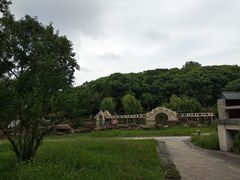-灵岩山风景区