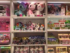 -泡泡玛特POPMART(国金街店)