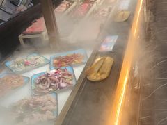 -深海渔场海鲜烤肉火锅自助餐厅(新洲摩尔城店)