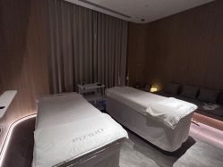 -AURAS璈然科技护肤中心