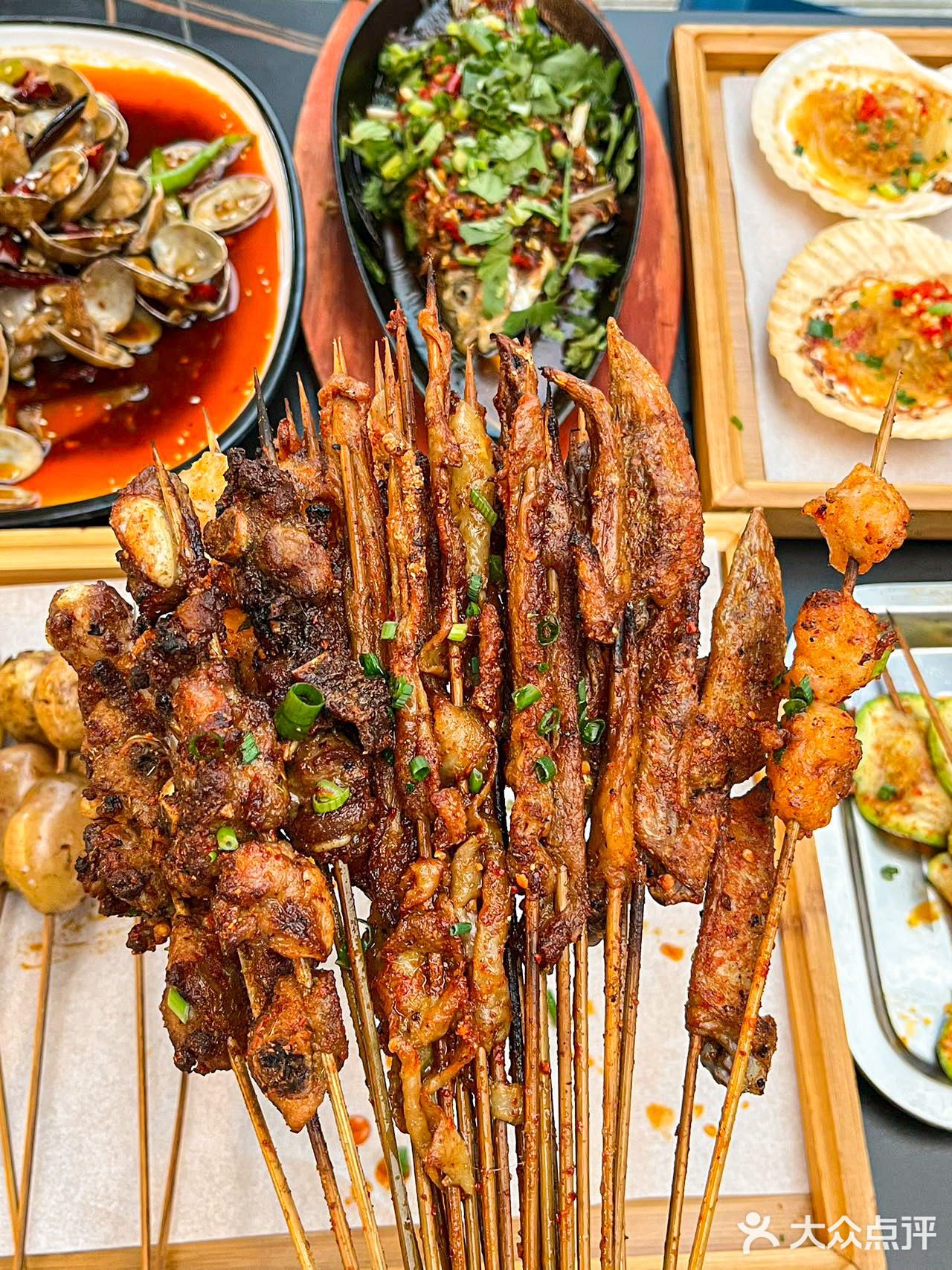 好吃到扶墙走的乐山烧烤啊！可以连吃4天！