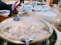 -泸州酸菜豆花火锅川师店