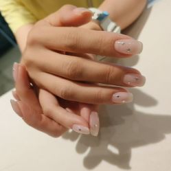 -悦指间美甲美睫