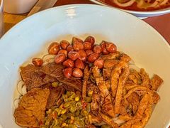 -秤砣砣·湖南粉面馆(青年路店)