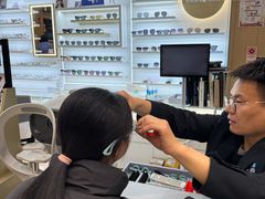 -美式眼镜·授权蔡司.依视路.尼康.豪雅.明月(南翔印象城店)