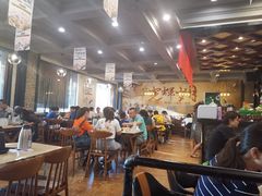 大堂-光辉岁月徒手烧烤餐厅(天山博雅文轩店)