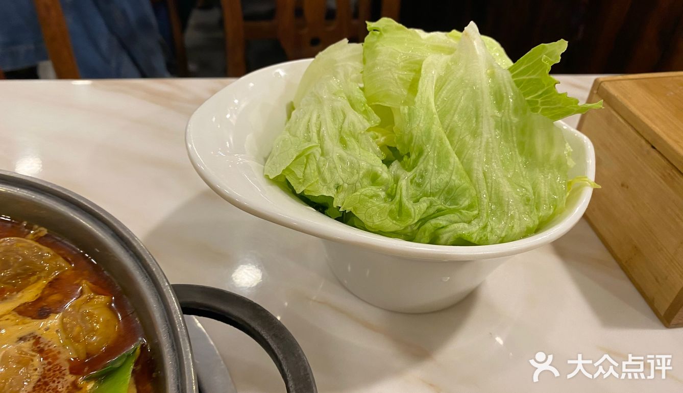 门口排队很多人，但是没有等很久