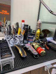 -理昂男士理发店 Barber shop