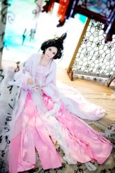 -九月鹰飞汉服摄影工作室