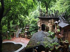 -天门沟九州驿站树上汤泉