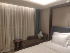 -深圳福青龙华天假日酒店