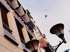 -王府井奥莱临潼小镇(临潼店)