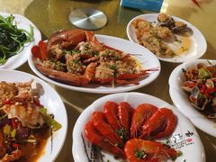 -三亚火车头万人海鲜广场