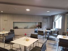 -白玉兰商务酒店(沈阳陆军总院店)