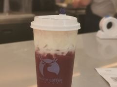 桃桃芝士红宝石茶-瑞幸咖啡(凤凰海负一楼美食街店)